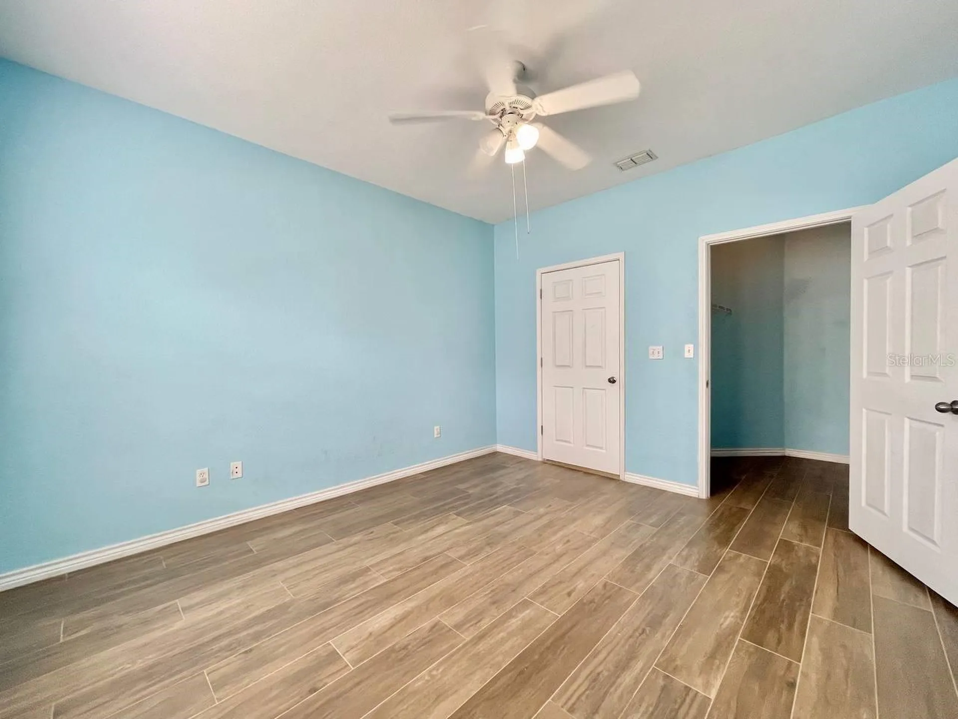 4333 Bayside Village Drive Tampa FL 33615