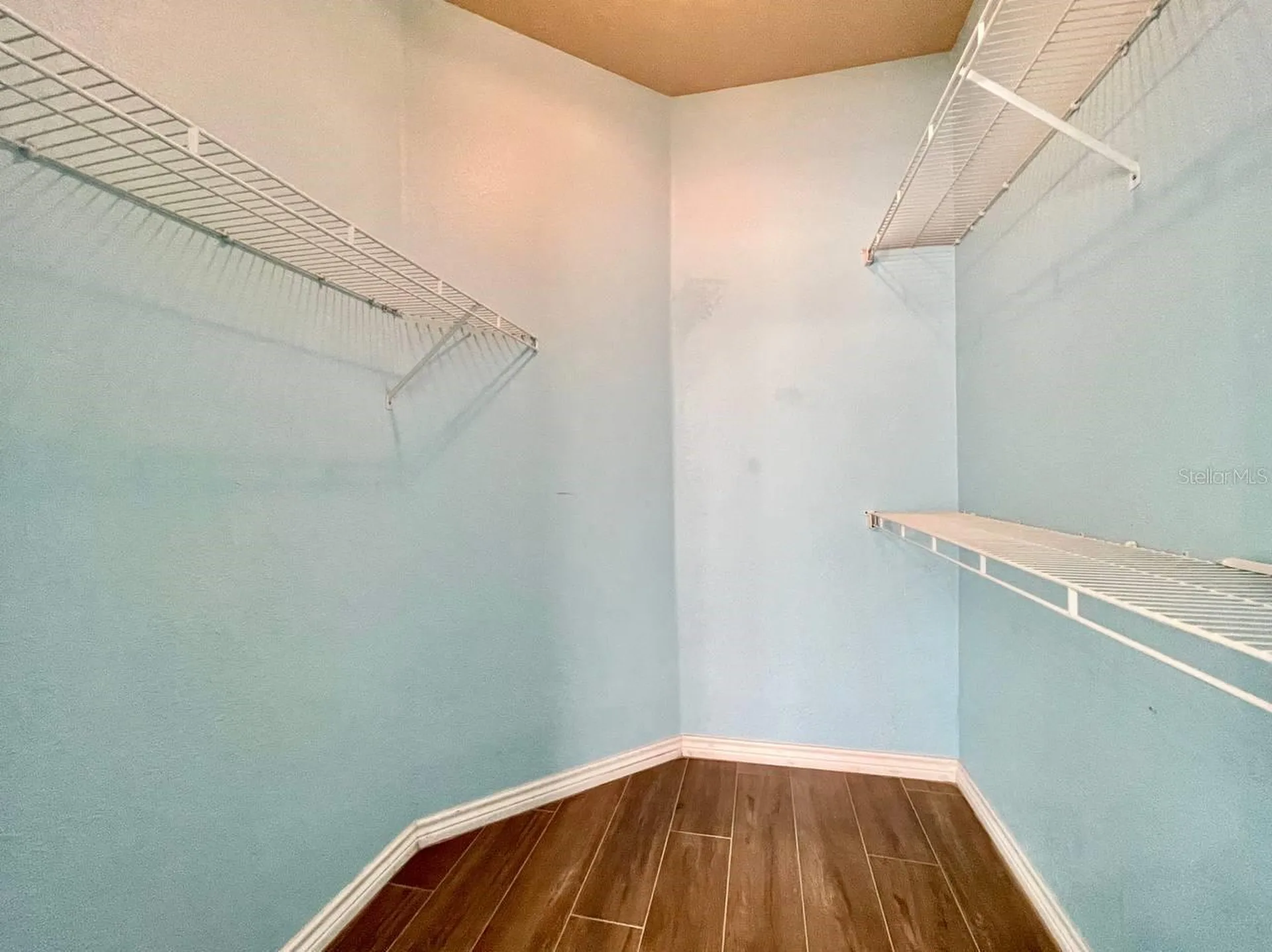 4333 Bayside Village Drive Tampa FL 33615