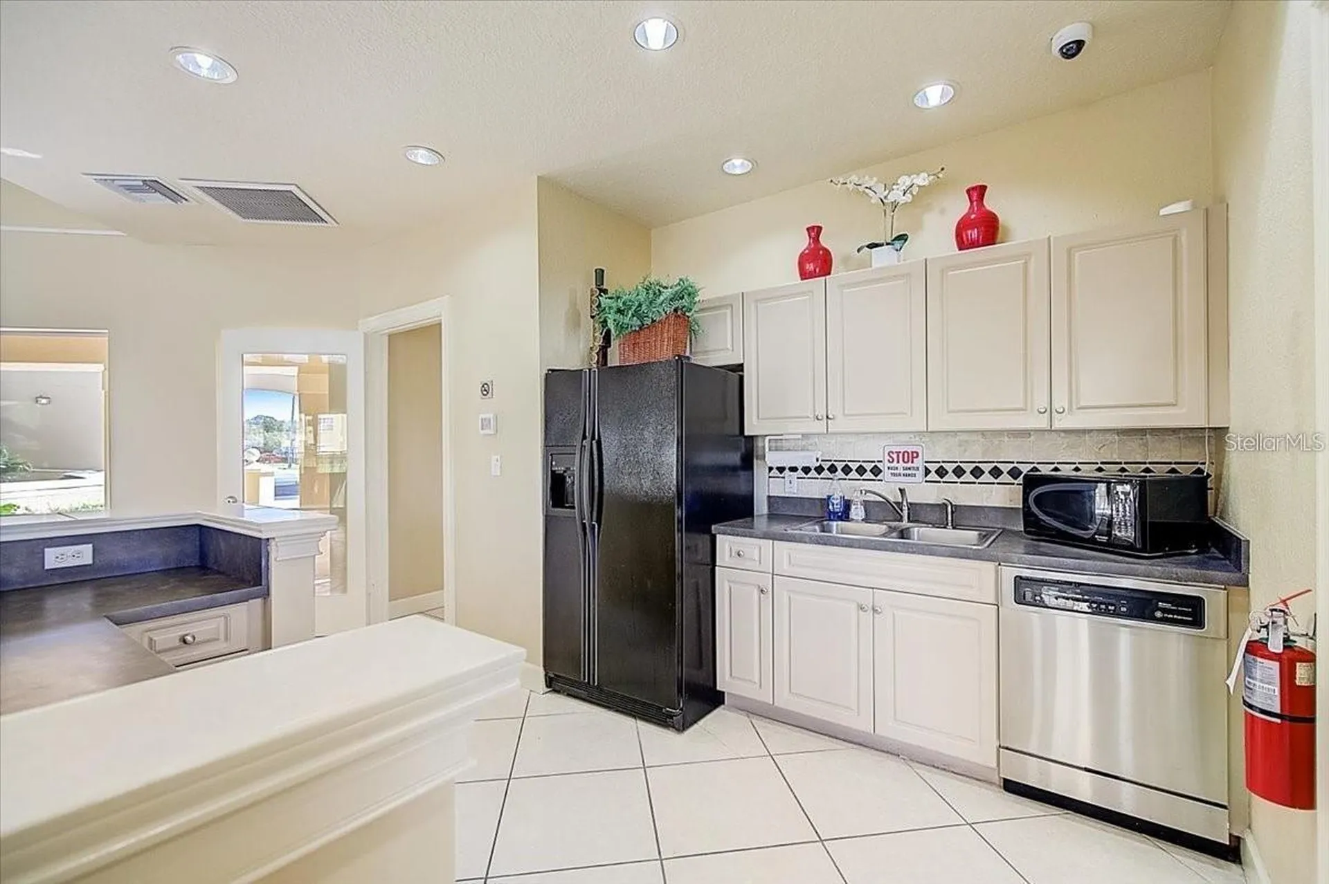 4333 Bayside Village Drive Tampa FL 33615