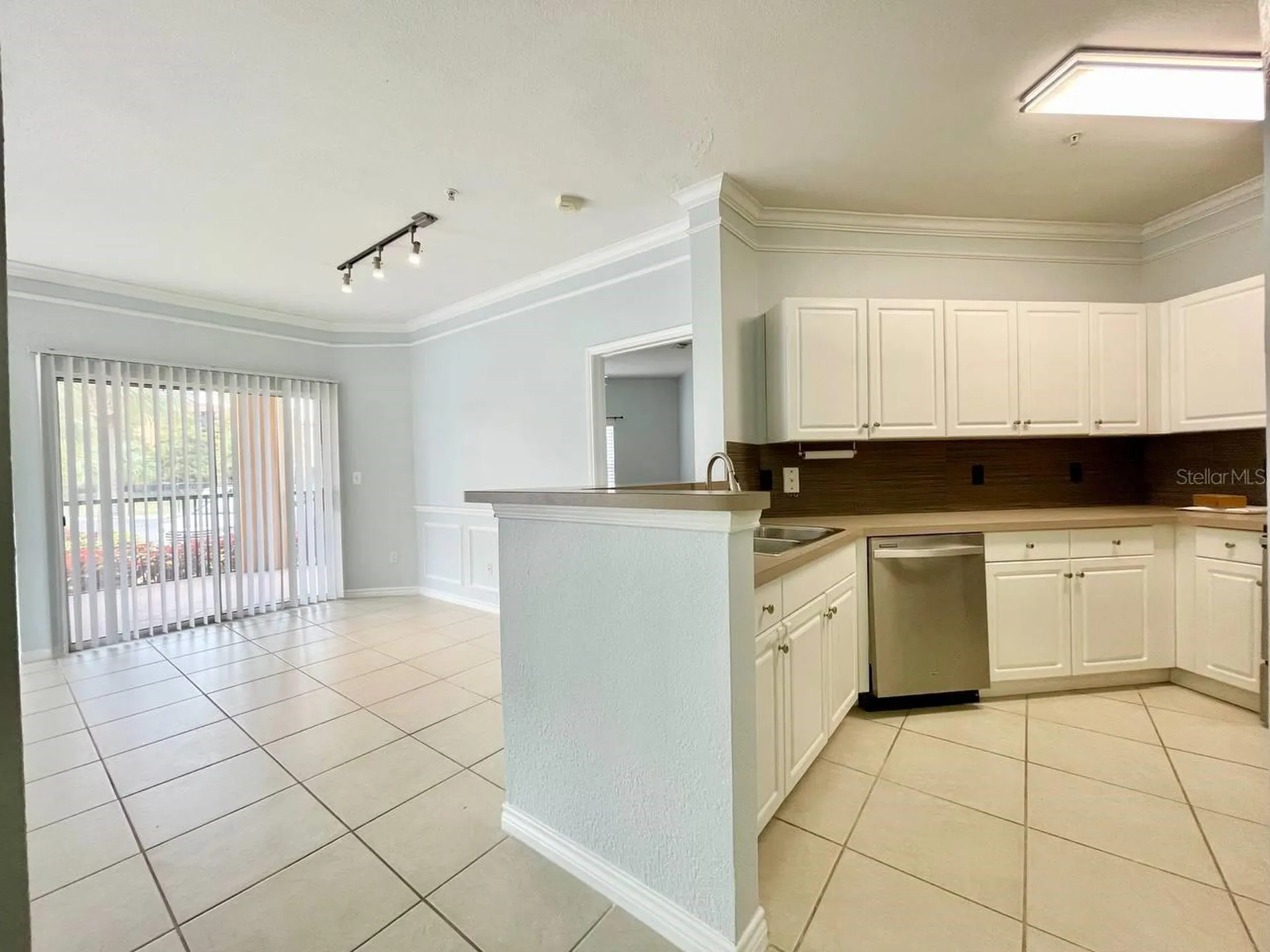 4333 Bayside Village Drive Tampa FL 33615