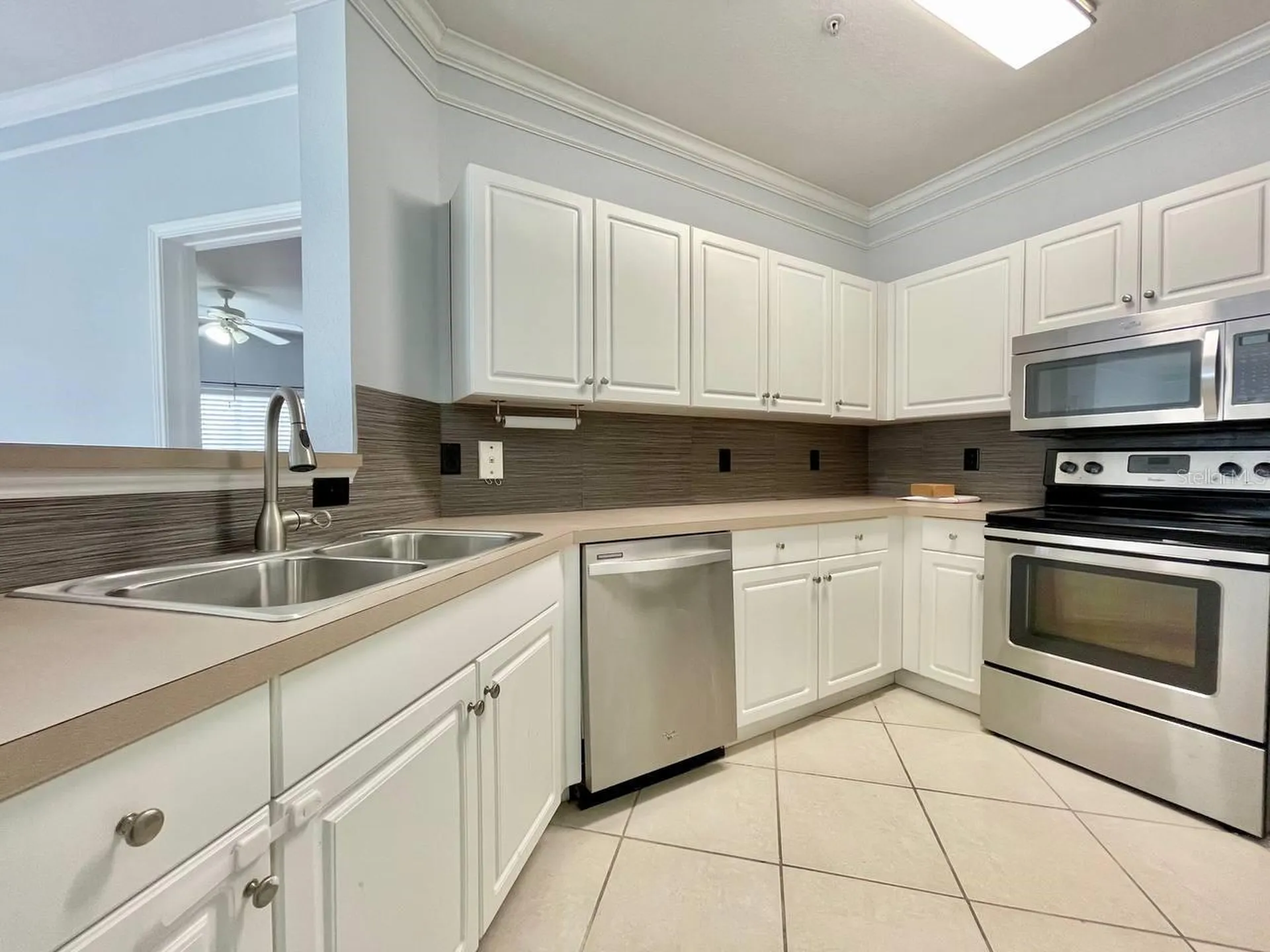 4333 Bayside Village Drive Tampa FL 33615
