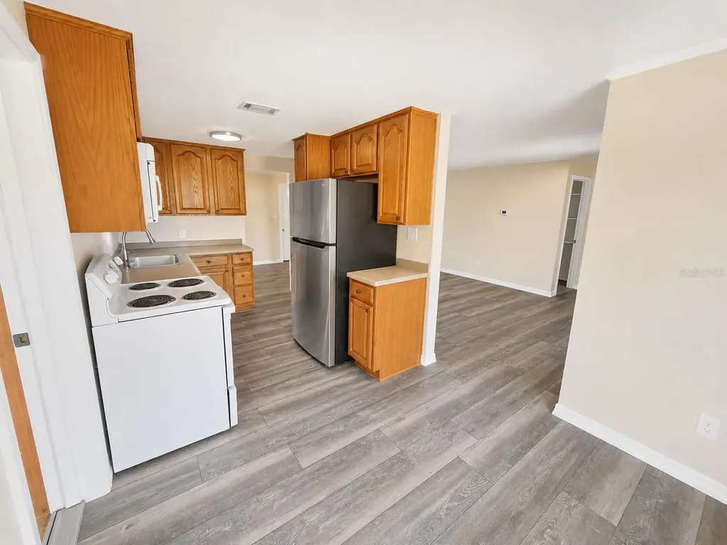 204 Morningside Drive Valrico FL 33594