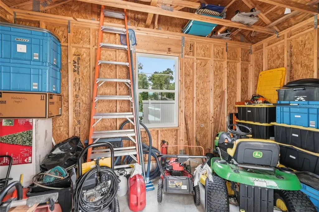 326 W Delaware Avenue Lake Helen FL 32744