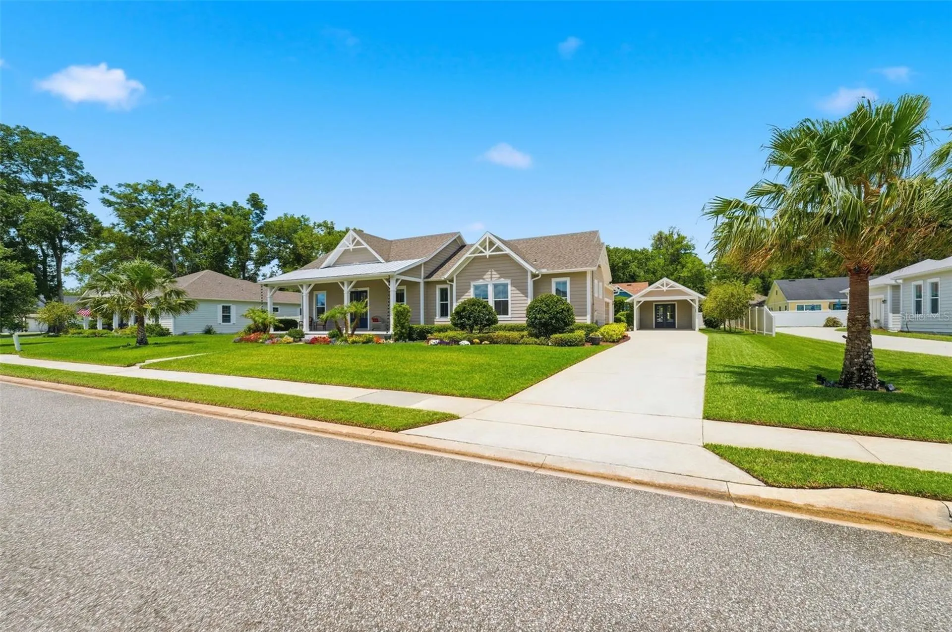 326 W Delaware Avenue Lake Helen FL 32744