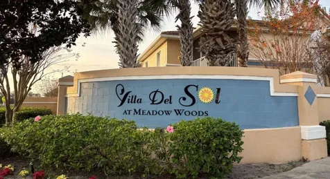 489 Las Cortes Lane Orlando FL 32824