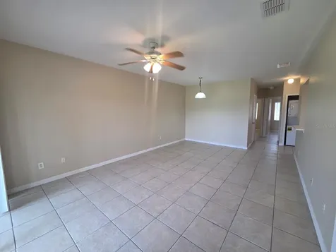 489 Las Cortes Lane Orlando FL 32824