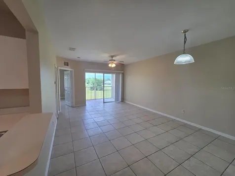 489 Las Cortes Lane Orlando FL 32824