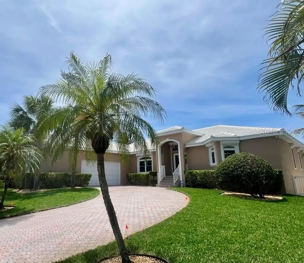 120 9th Street E Tierra Verde FL 33715