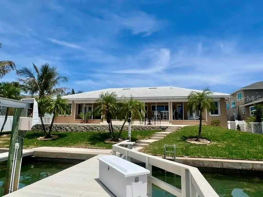 120 9th Street E Tierra Verde FL 33715