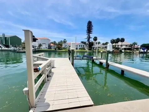 120 9th Street E Tierra Verde FL 33715