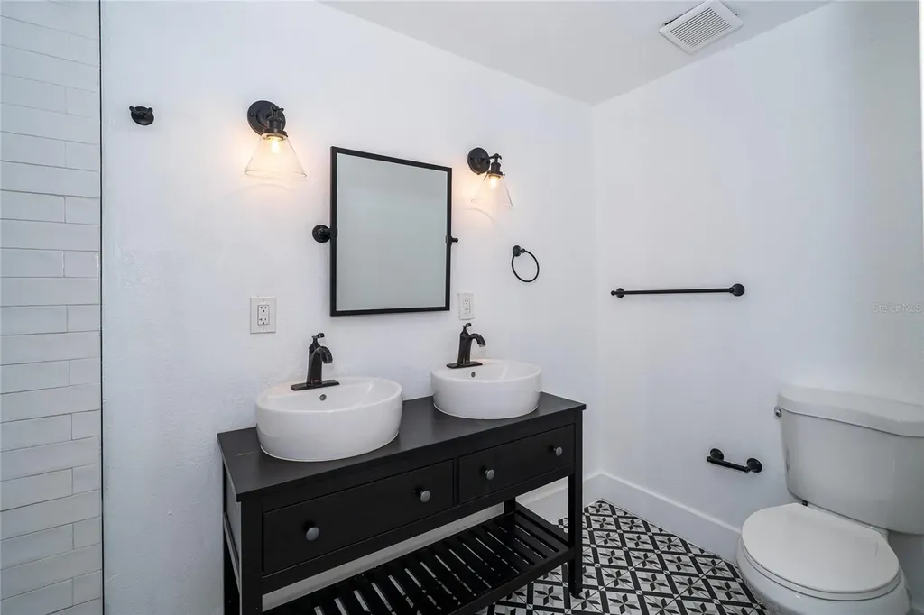 6704 N Taliaferro Avenue Tampa FL 33604