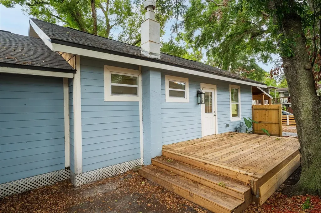 6704 N Taliaferro Avenue Tampa FL 33604
