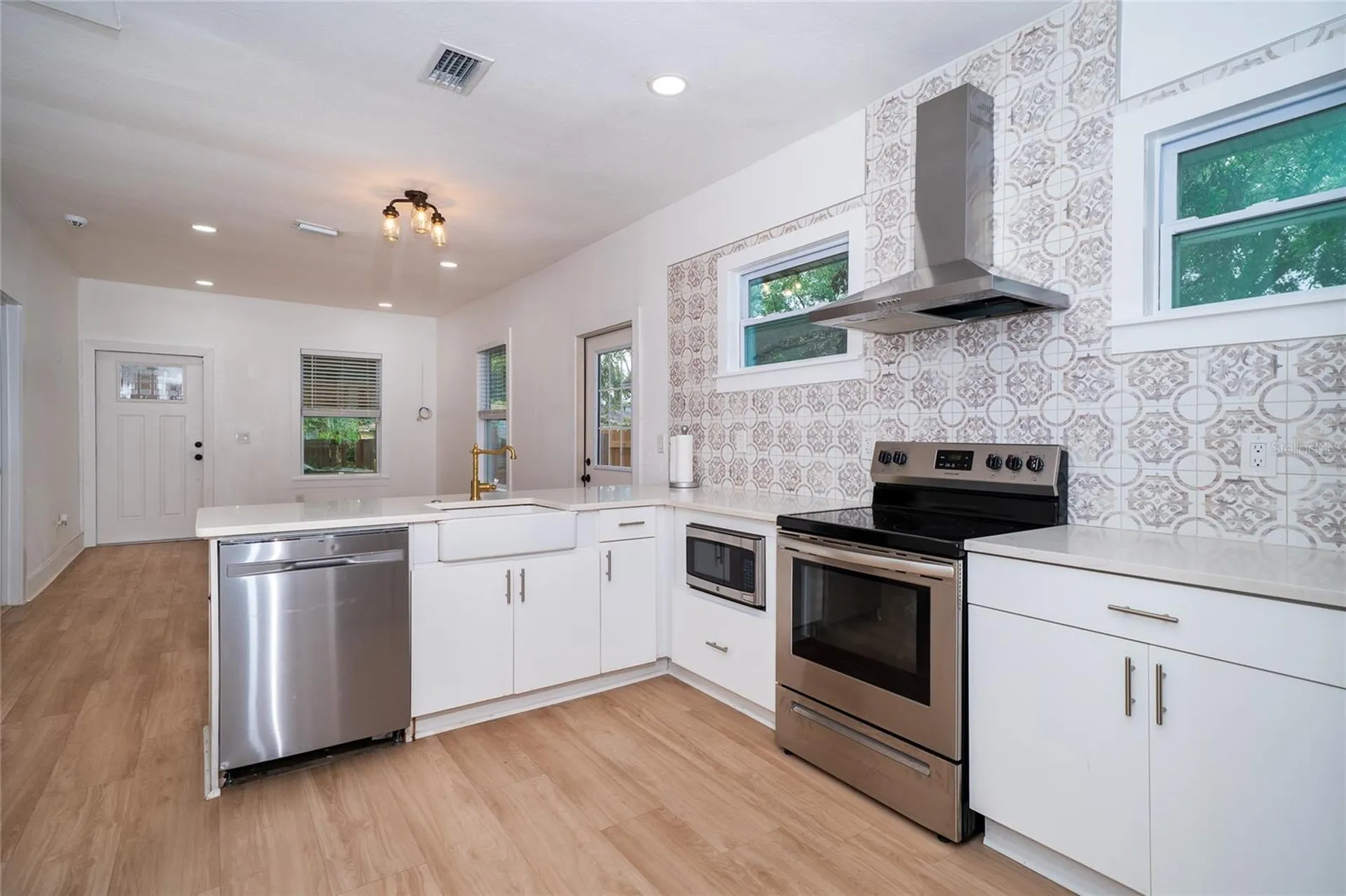 6704 N Taliaferro Avenue Tampa FL 33604