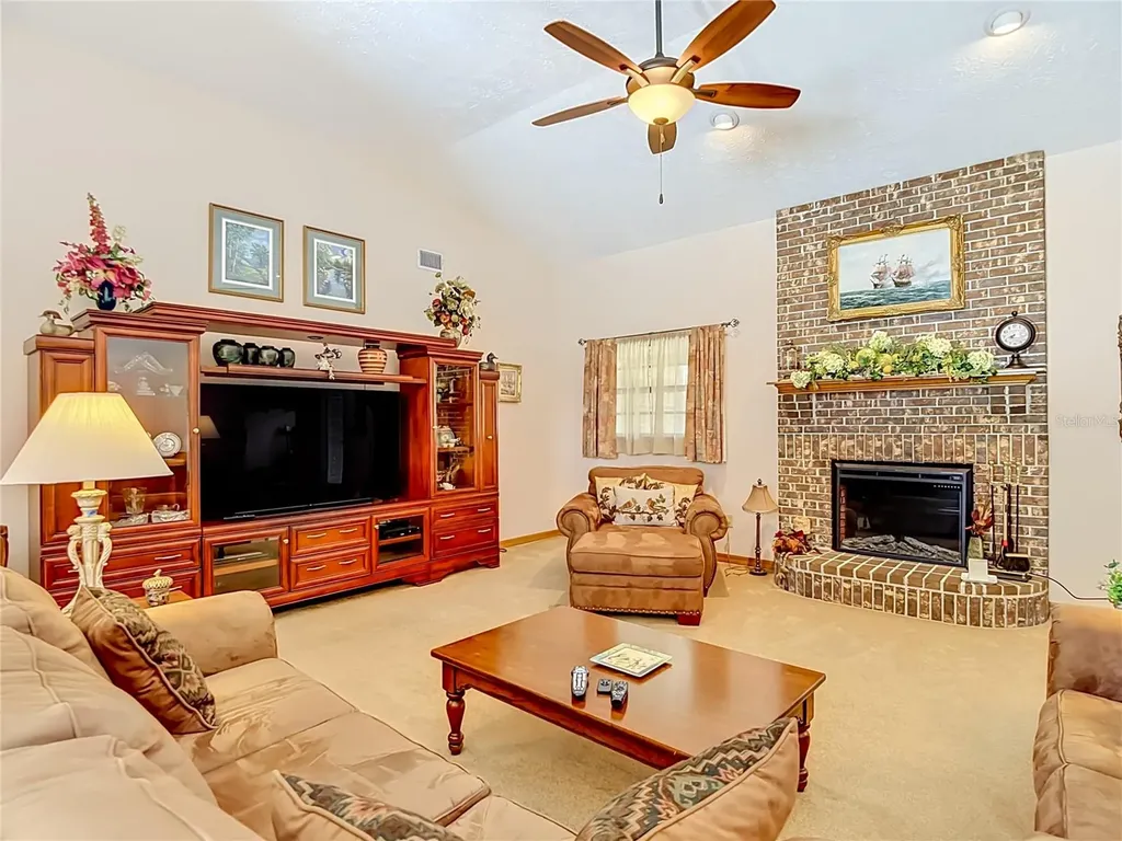 2702 Stafford Oaks Place Plant City FL 33565
