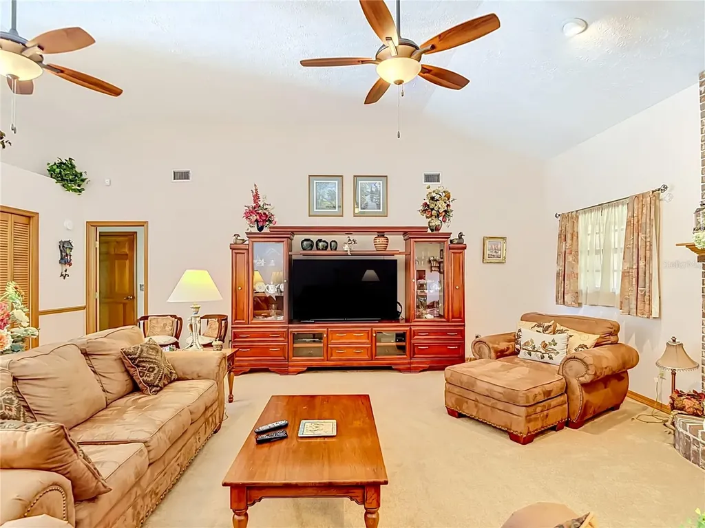 2702 Stafford Oaks Place Plant City FL 33565