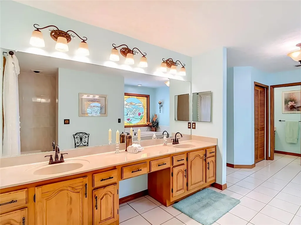 2702 Stafford Oaks Place Plant City FL 33565