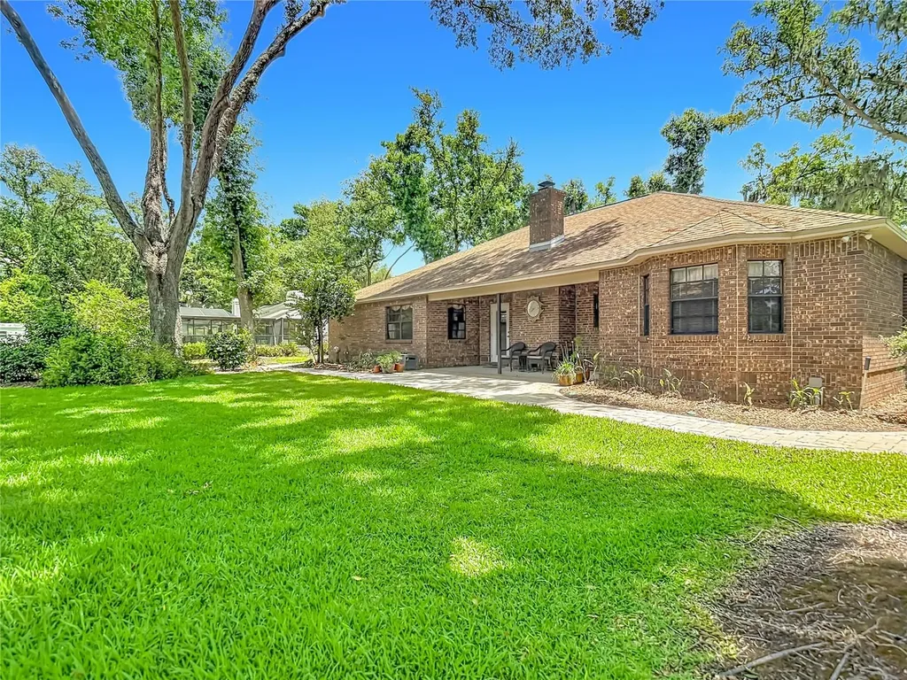 2702 Stafford Oaks Place Plant City FL 33565