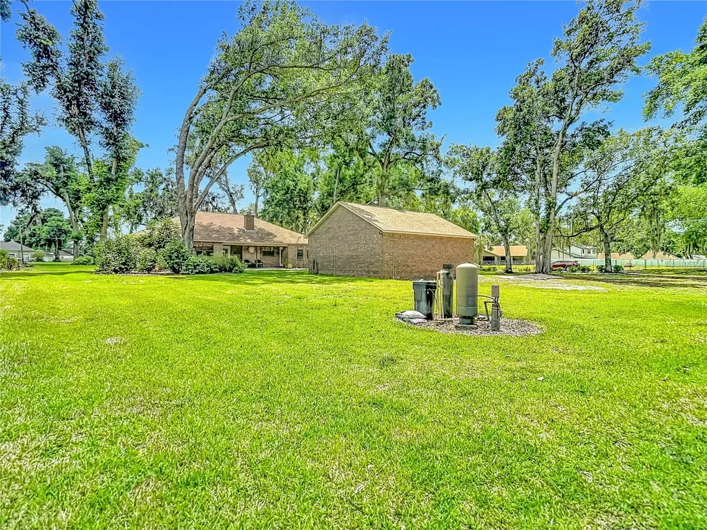2702 Stafford Oaks Place Plant City FL 33565