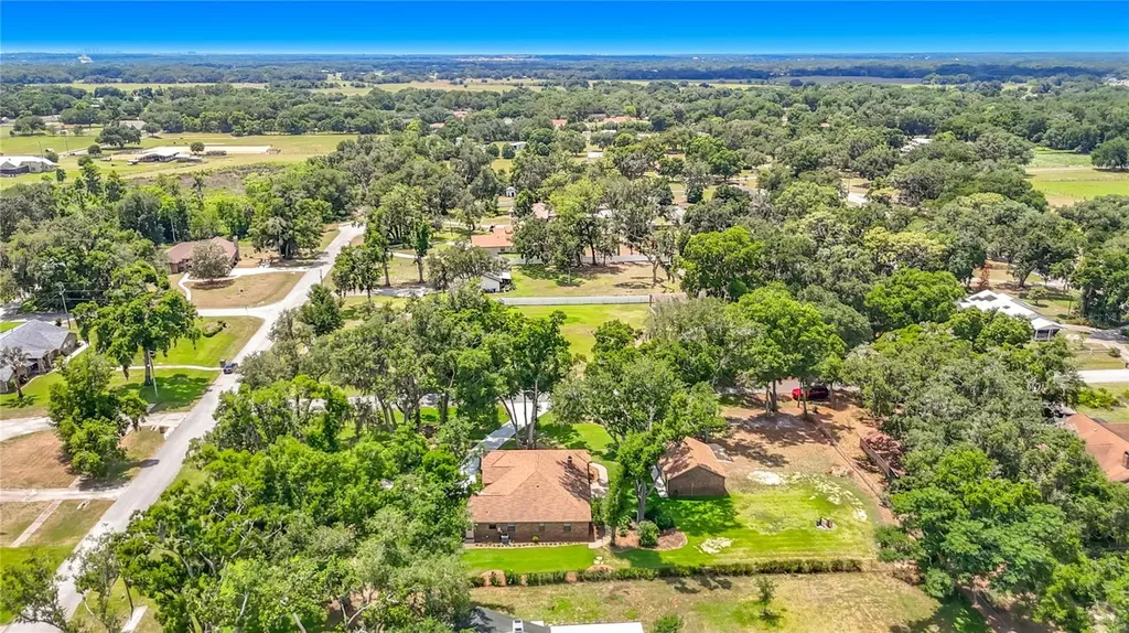 2702 Stafford Oaks Place Plant City FL 33565