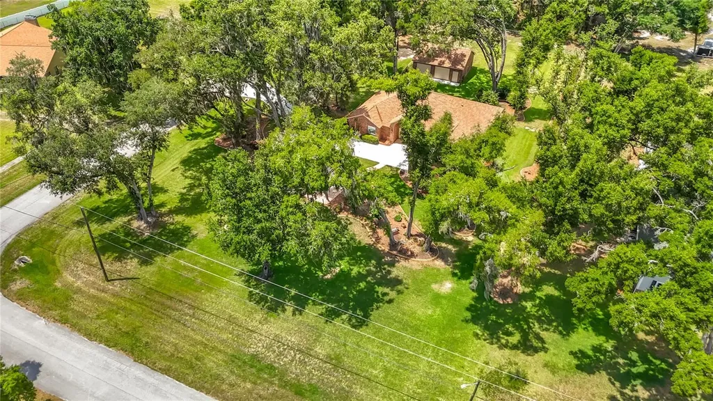 2702 Stafford Oaks Place Plant City FL 33565