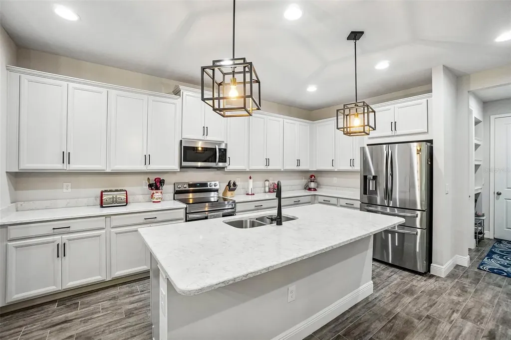 1005 Night Song Street Valrico FL 33594