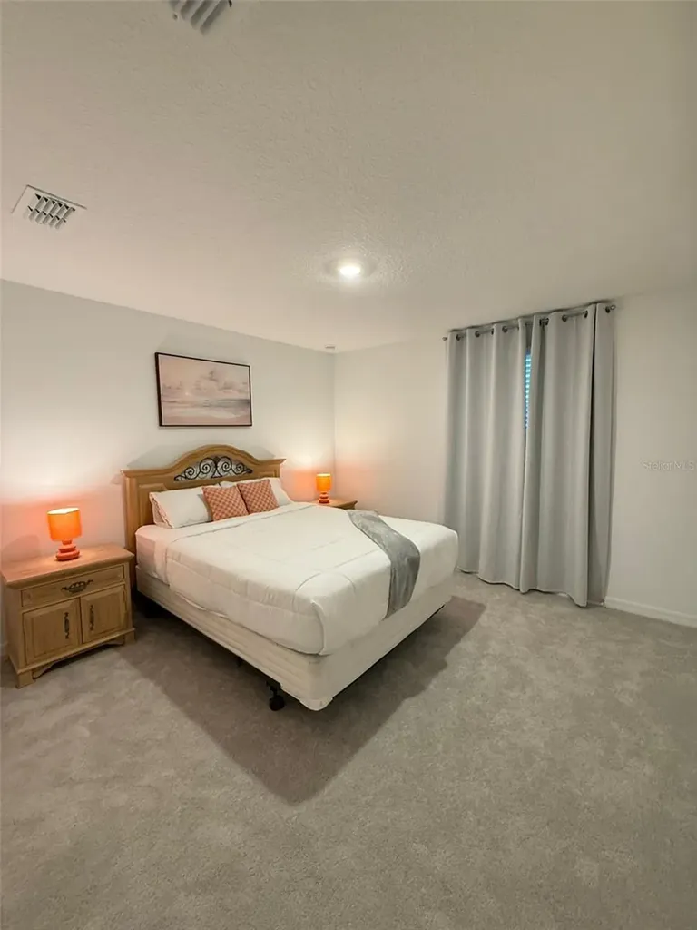 3021 Skyline Loop Kissimmee FL 34758