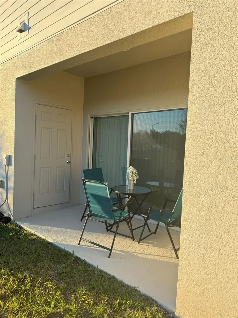 3021 Skyline Loop Kissimmee FL 34758