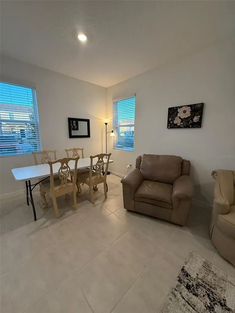 3021 Skyline Loop Kissimmee FL 34758
