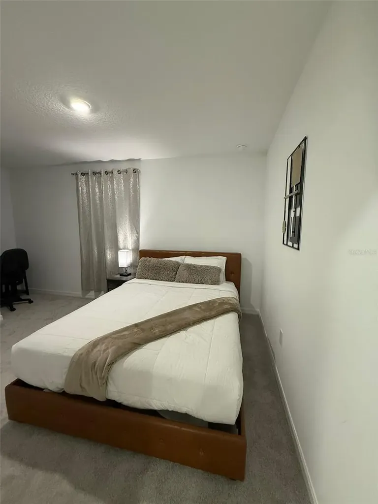3021 Skyline Loop Kissimmee FL 34758