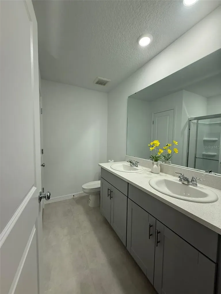 3021 Skyline Loop Kissimmee FL 34758