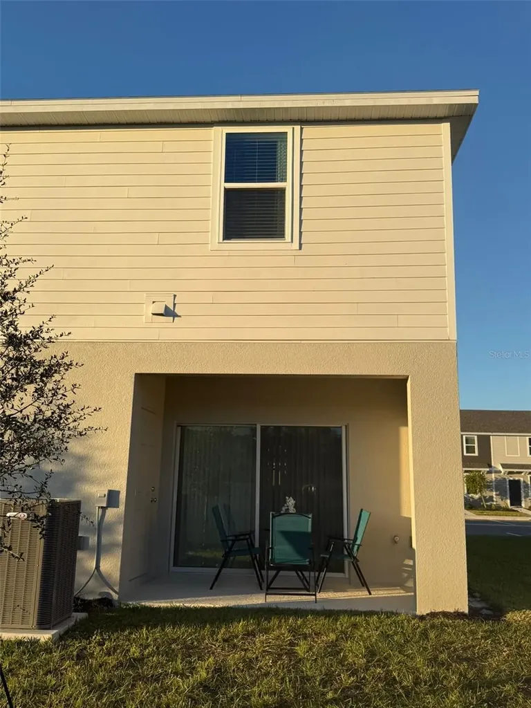3021 Skyline Loop Kissimmee FL 34758