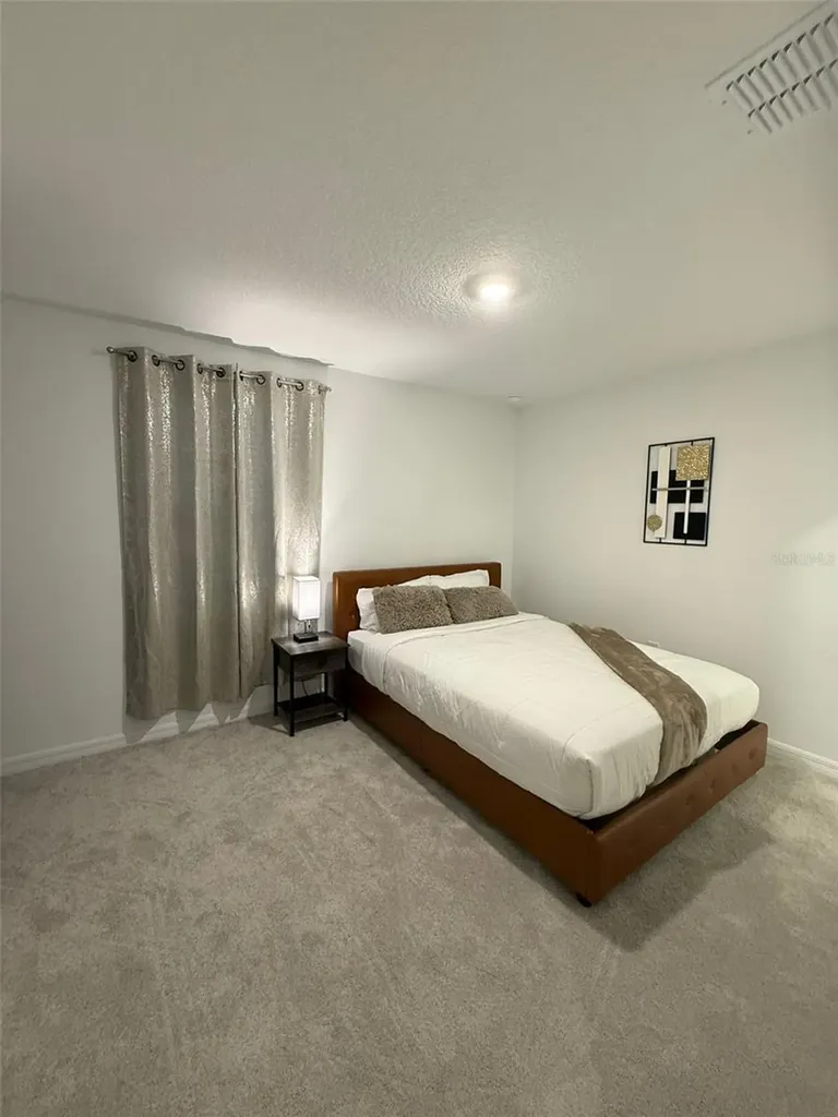 3021 Skyline Loop Kissimmee FL 34758