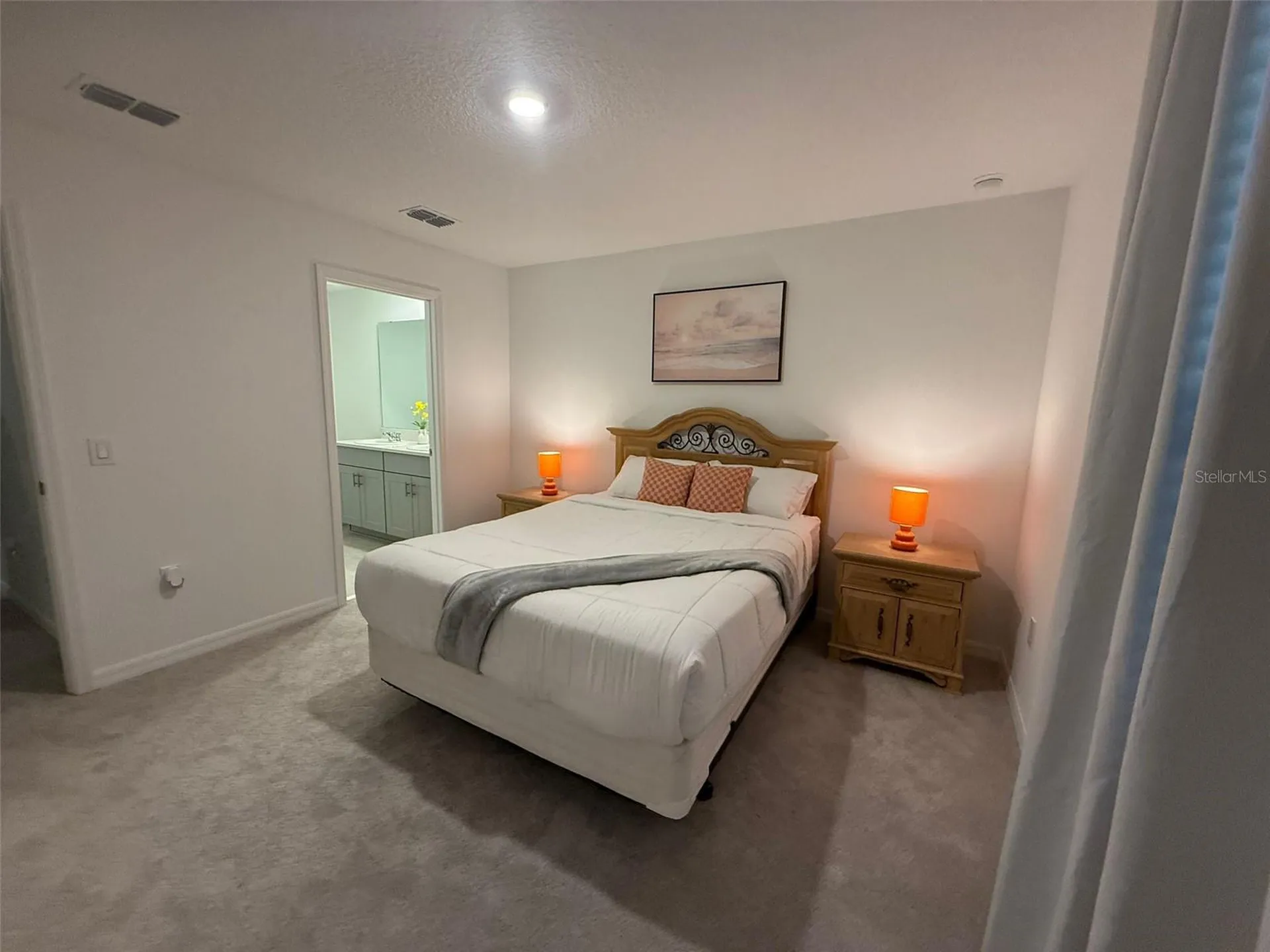 3021 Skyline Loop Kissimmee FL 34758