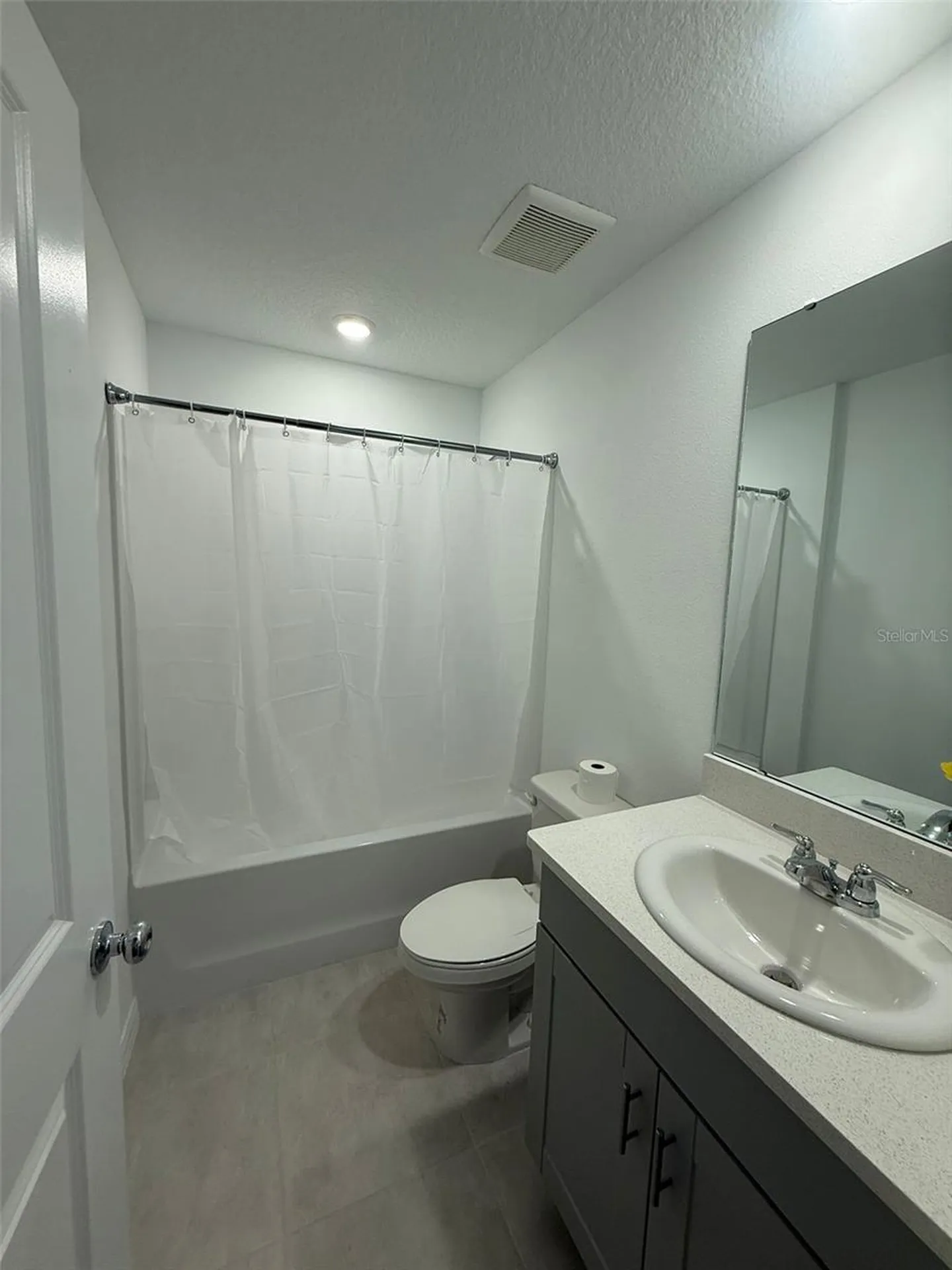 3021 Skyline Loop Kissimmee FL 34758
