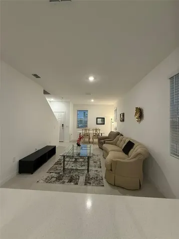 3021 Skyline Loop Kissimmee FL 34758