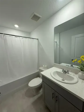 3021 Skyline Loop Kissimmee FL 34758