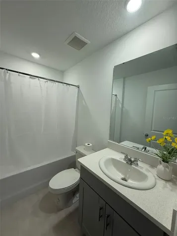 3021 Skyline Loop Kissimmee FL 34758