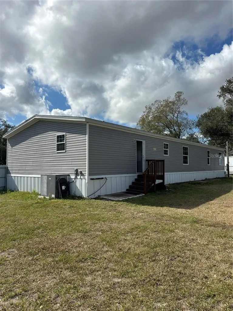618 1 St Street Polk City FL 33868