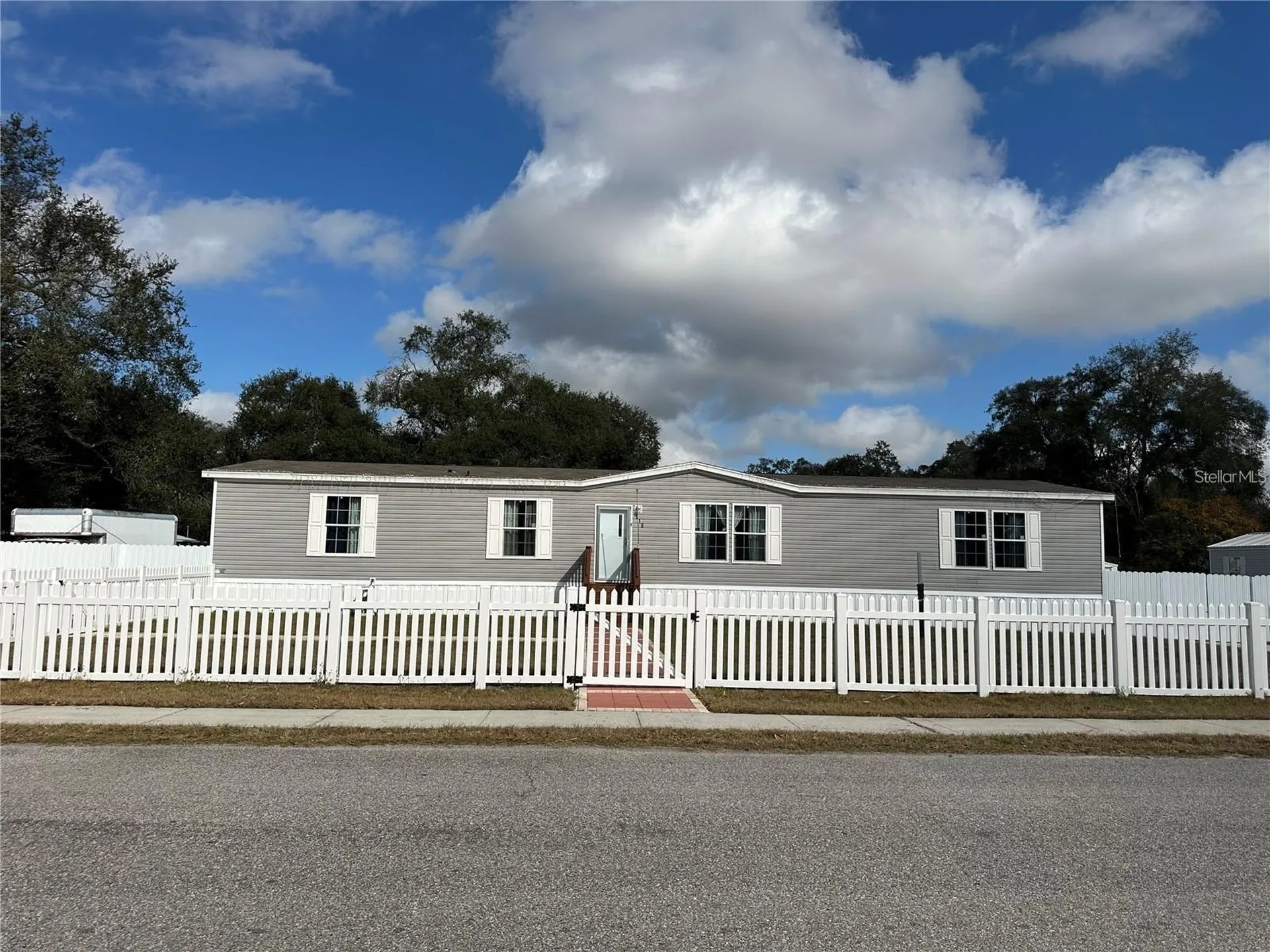 618 1 St Street Polk City FL 33868