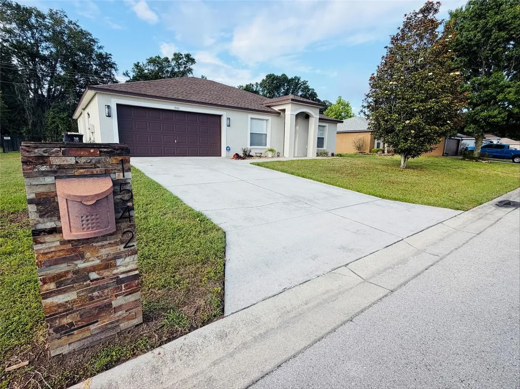1542 Saddlehorn Drive Lakeland FL 33810
