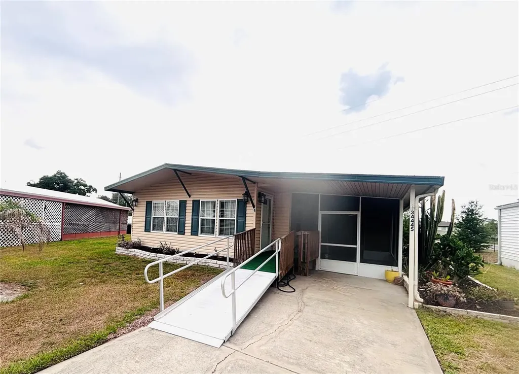 34445 Countryside Drive Wesley Chapel FL 33543