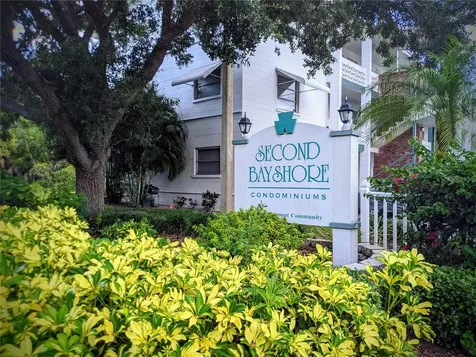 1830 Restful Drive Bradenton FL 34207