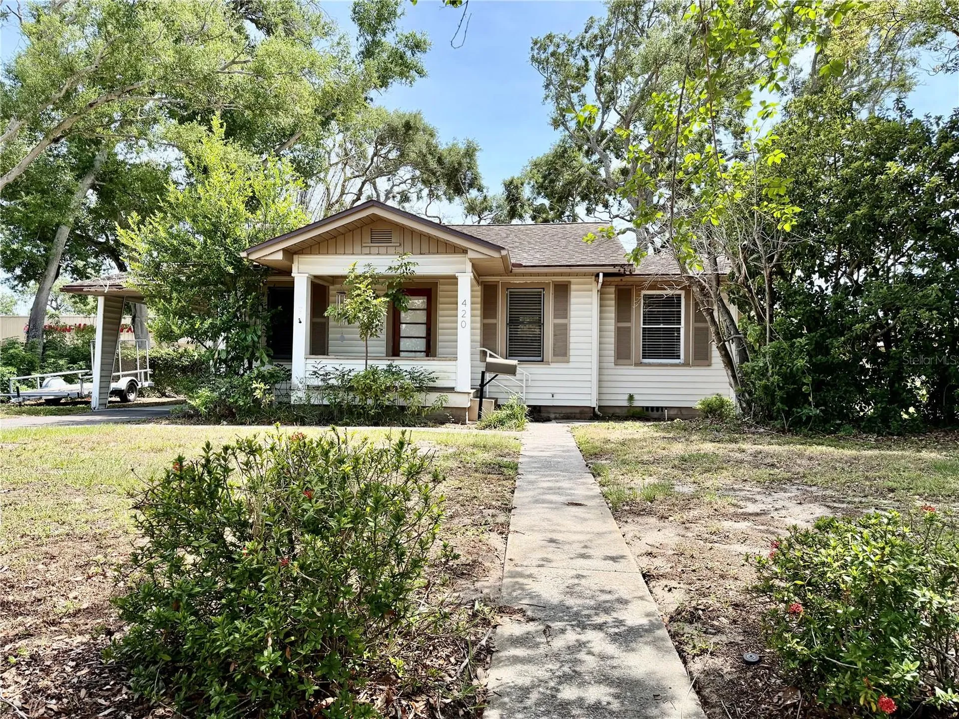 420 26th Avenue N St Petersburg FL 33704