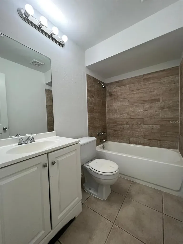 4153 Spitfire Avenue Kissimmee FL 34741