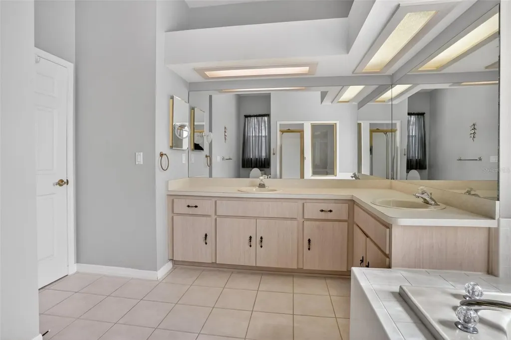 9363 Tooke Shore Drive Weeki Wachee FL 34613