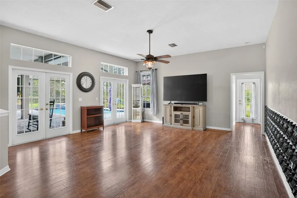 9363 Tooke Shore Drive Weeki Wachee FL 34613