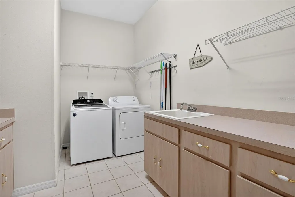 9363 Tooke Shore Drive Weeki Wachee FL 34613