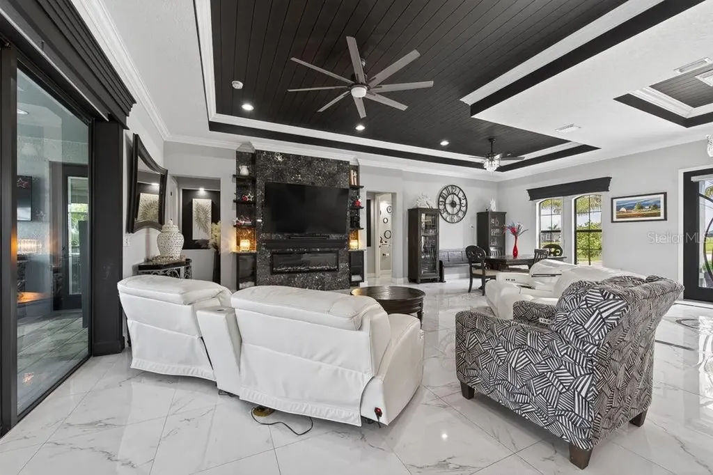 5220 Lake Venice Drive Wimauma FL 33598