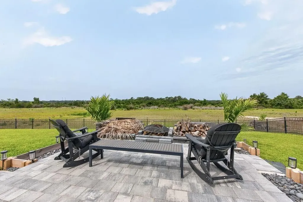 5220 Lake Venice Drive Wimauma FL 33598
