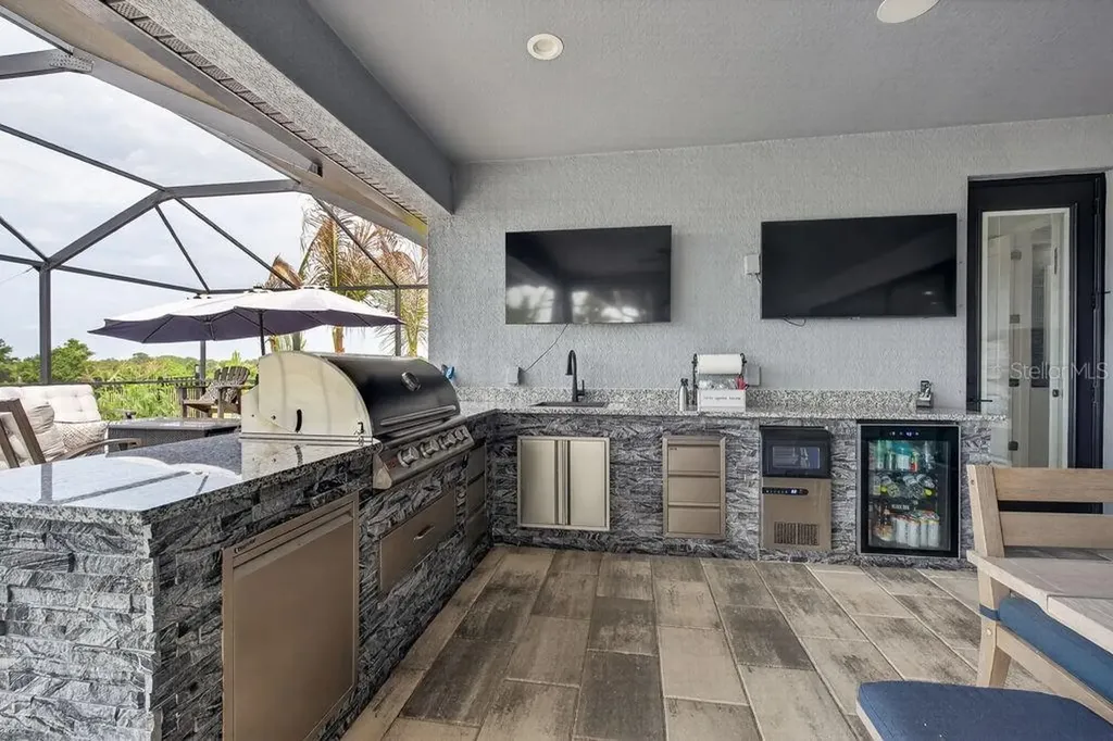 5220 Lake Venice Drive Wimauma FL 33598